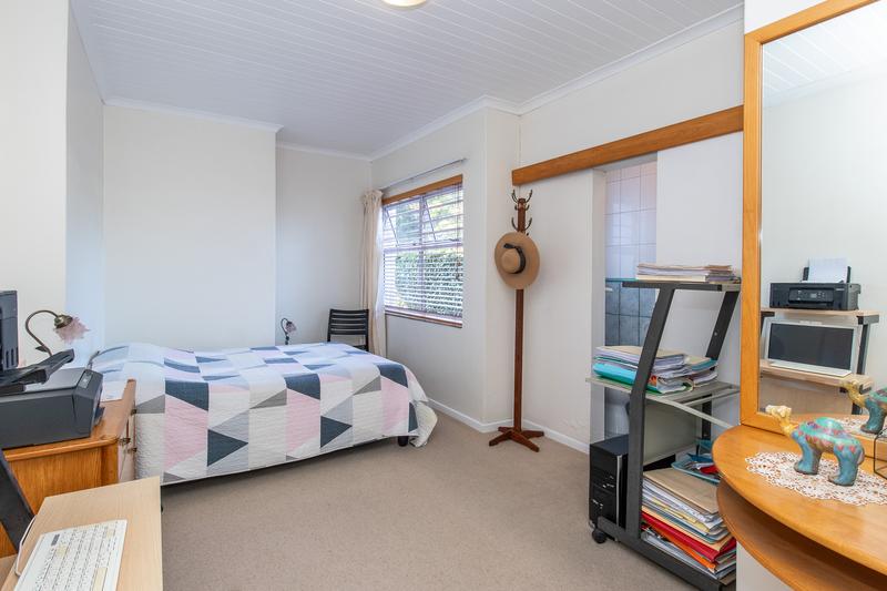 5 Bedroom Property for Sale in Constantia Western Cape